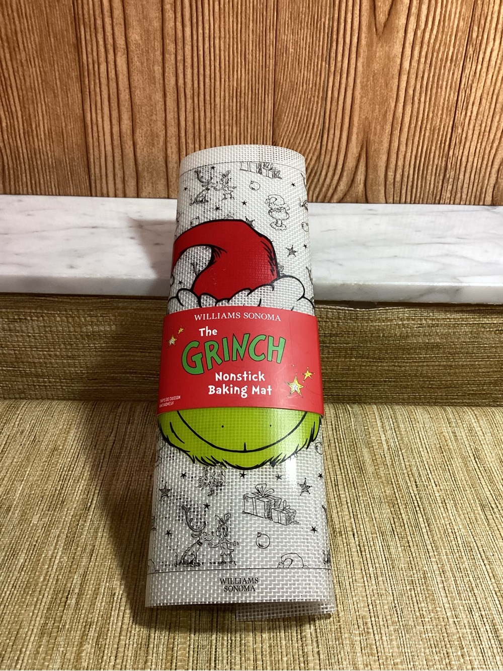 Williams Sonoma The Grinch Nonstick Baking Mat - Green/Red